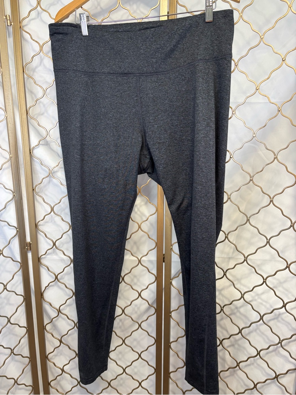 Old Navy Dark Gray CozyCore XXL Leggings in LIKE NEW CONDITION!